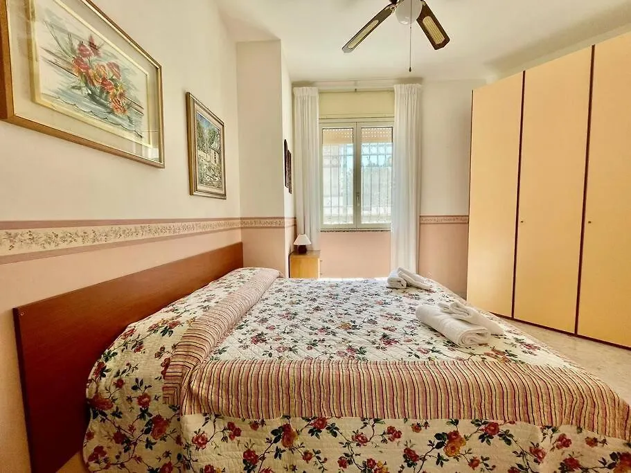 Holiday home Appartamento Con Maxi Veranda Marina di Ragusa Italy